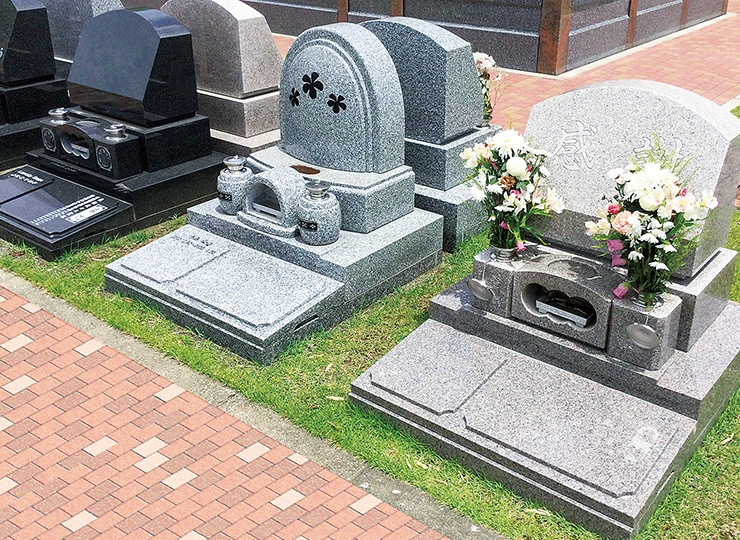 ペット共葬墓石の一例です。